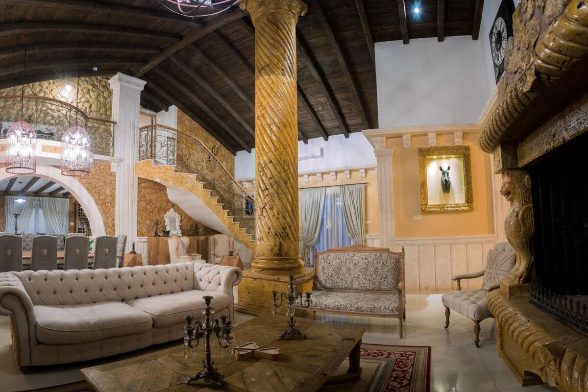 Grand Mansion Countryhouse & Spa Phrenaros Bagian luar foto